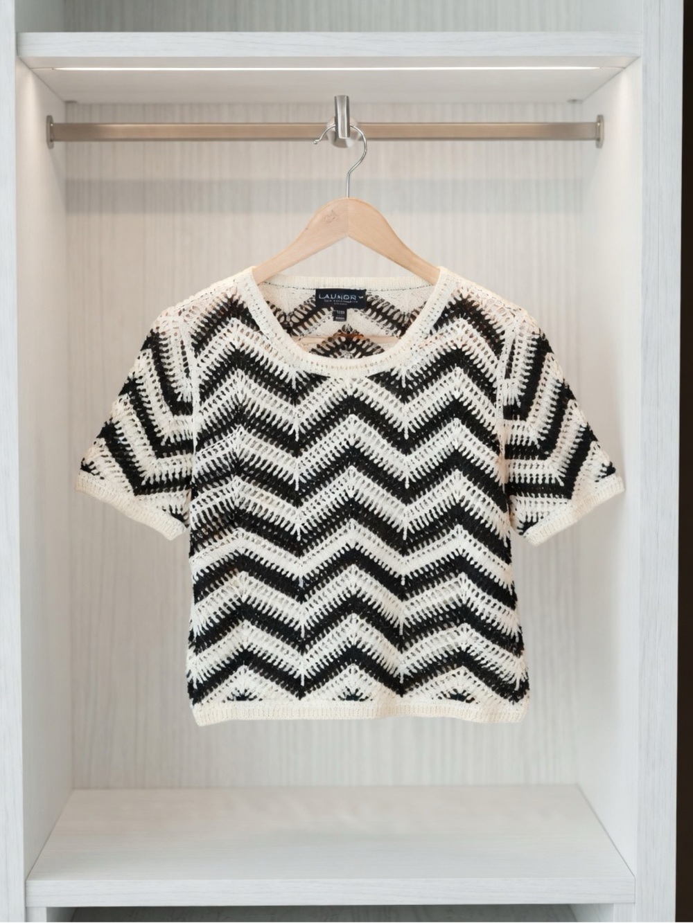 NWT Laundry by Shelli Segal Zigzag Crocheted Sweater